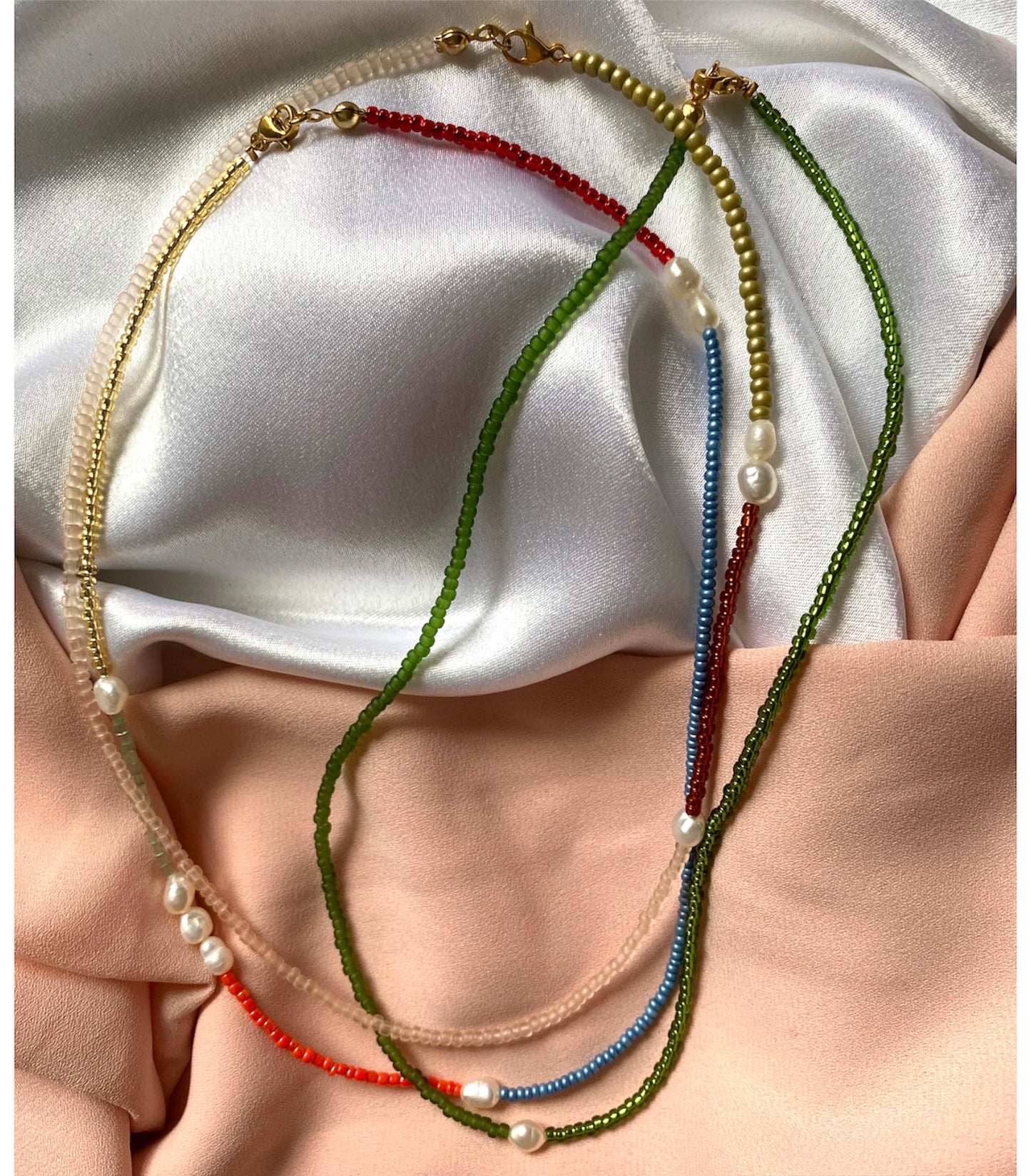 Lala Pearl Necklace Rose-Red-Olive