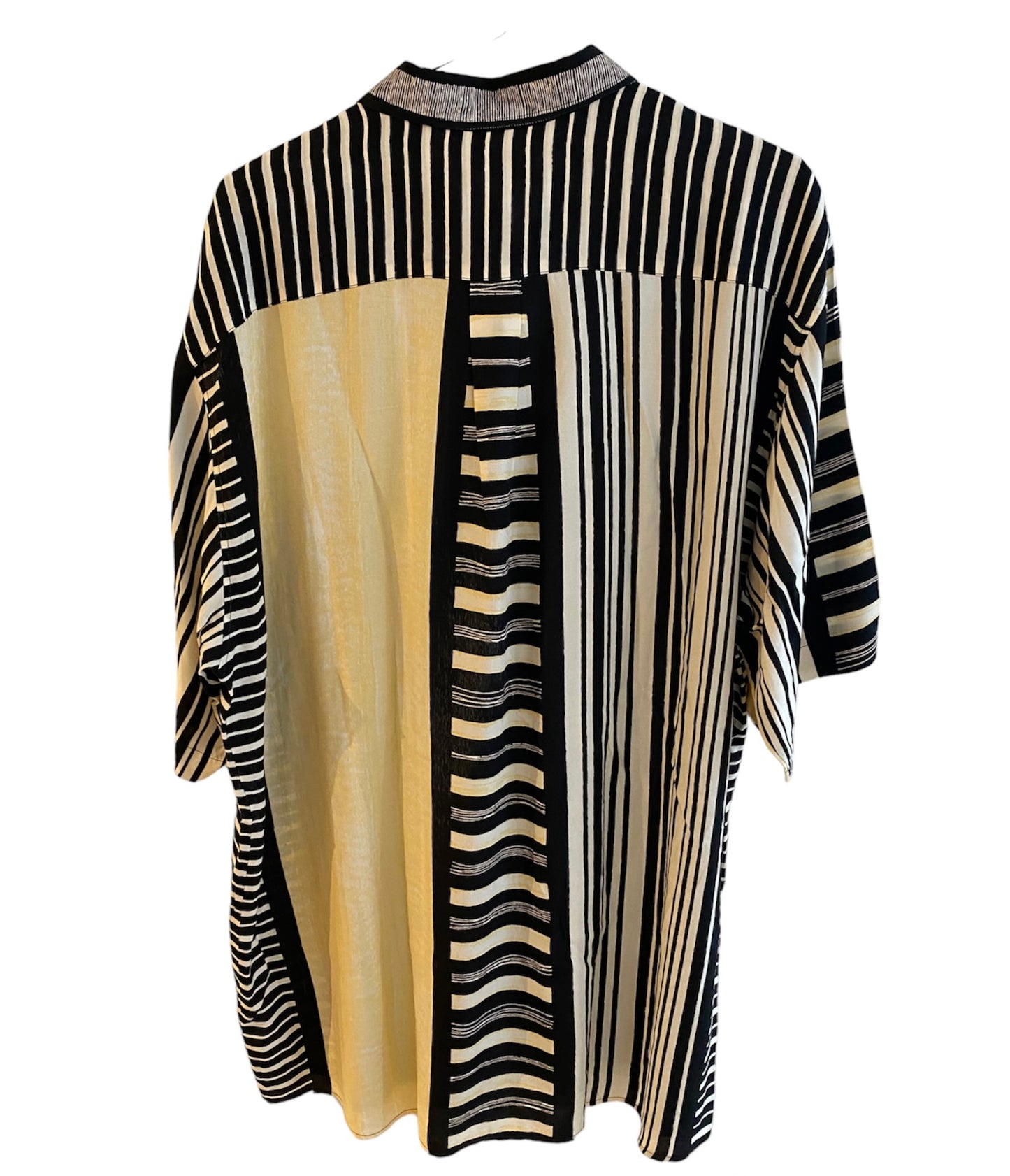 Áo sơ mi sọc cổ điển