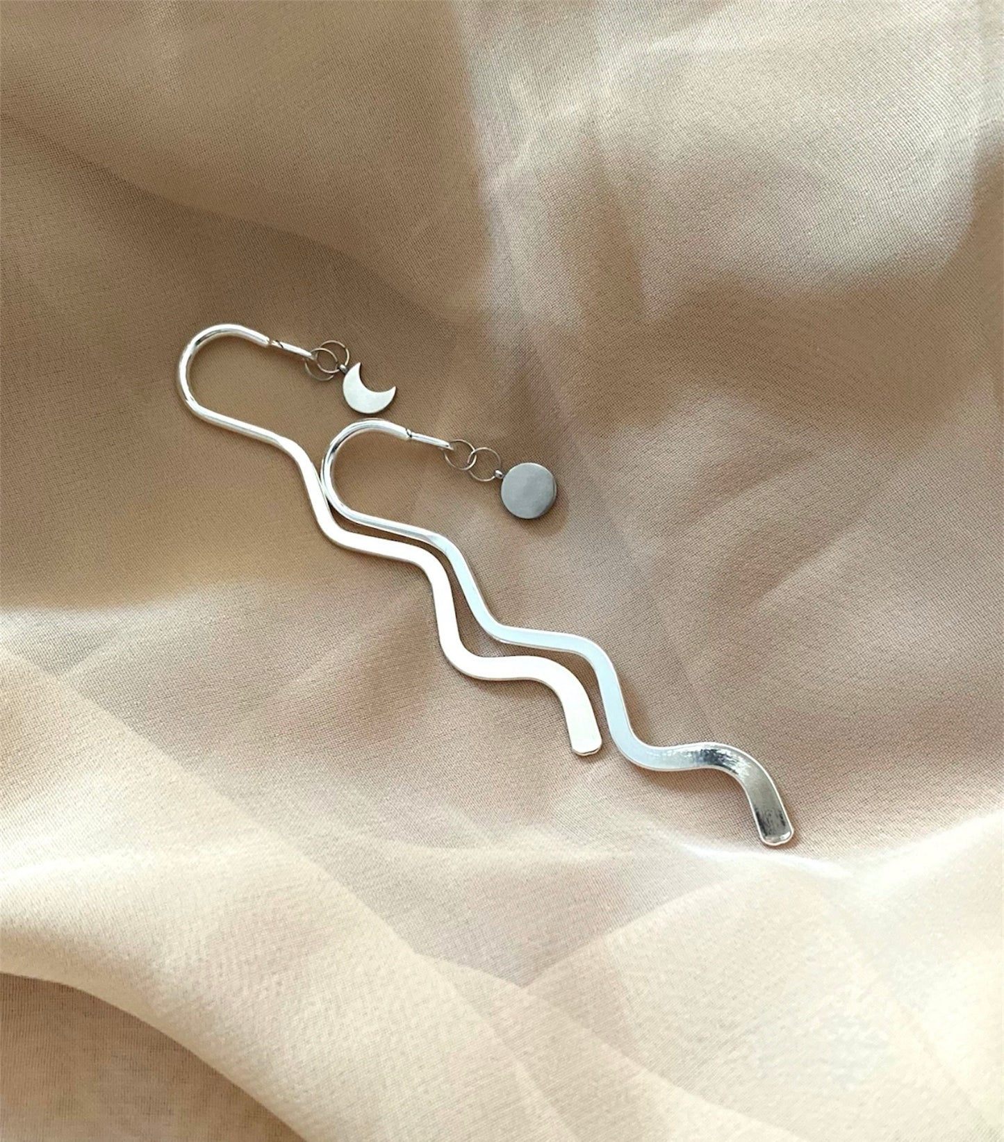 Bookmark Moon Silver
